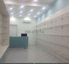 Foto Locale commerciale