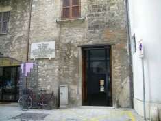 Foto Locale commerciale al centro di Terni