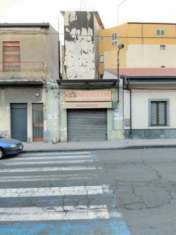 Foto Locale commerciale in vendita a Belpasso