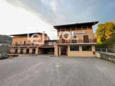 Foto Locale commerciale in vendita a Castelnovo del Friuli, Paludea