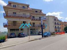 Foto LOCALE COMMERCIALE in VENDITA a CASTIGNANO