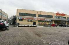 Foto Locale commerciale in vendita a Due Carrare - 2 locali 265mq