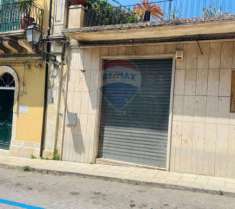 Foto Locale Commerciale in vendita a Modica, Modica Alta