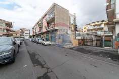Foto Locale Commerciale in vendita a Sant'Agata li Battiati