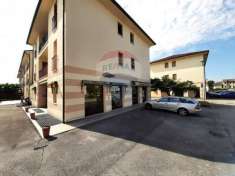 Foto Locale Commerciale in vendita a Sernaglia della Battaglia
