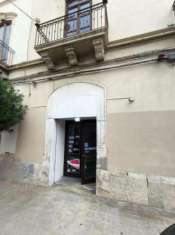 Foto Locale commerciale in vendita a Siracusa