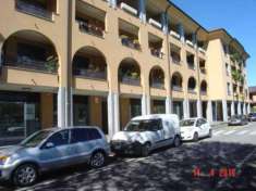 Foto Locale commerciale in Vendita a Vanzago