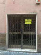 Foto Locale commerciale in vendita al centro storico di Civita Castellana