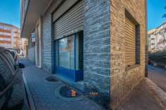 Foto Locale di pertinenza in vendita a Asti
