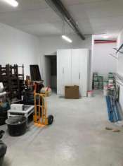 Foto LOCALI AD USO MAGAZZINO IN VENDITA A TRENTO SUD