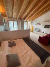 Foto Loft in Vendita, 2,5 Locali, 65 mq, Travedona Monate