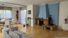 Foto LUCREZIA: Bellissima villa con ampio giardino e piscina in vendita a lucrezia!
descrizione dell'immobile: splendida villa sviluppata su due livelli, i