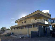 Foto Magazzini e locali di deposito di 360 mq  in vendita a Squinzano - Rif. 4459174