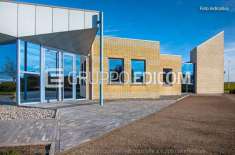 Foto Magazzini e locali di deposito in vendita a Massa - Rif. 3545103