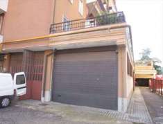 Foto Magazzino in Vendita, 1 Locale, 127 mq, Peschiera Borromeo