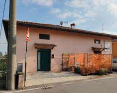 Foto Magazzino in Vendita, 1 Locale, 201 mq, Castelli Calepio