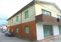 Foto Magazzino in Vendita, 1 Locale, 576 mq, Riva del Po