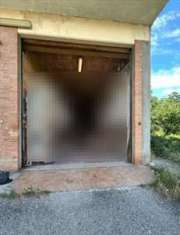 Foto Magazzino in Vendita, 1 Locale, 80 mq, Umbertide
