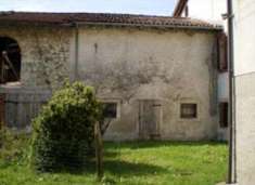 Foto Magazzino in Vendita, 1 Locale, 95 mq, Castelnovo del Friuli