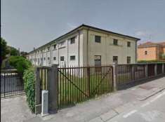 Foto Magazzino in Vendita, 1 Locale, 985 mq, Ostiglia