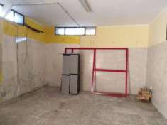 Foto Magazzino in vendita a Crotone - 1 locale 39mq