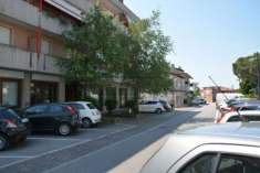 Foto Magazzino in vendita a Manzano