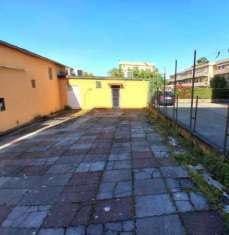 Foto Magazzino in vendita a Sant'Anna - Lucca 164 mq  Rif: CAPAN SANNA 140