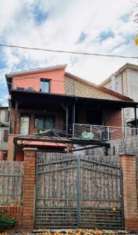 Foto Magione - Loc.Torricella  Lago Trasimeno.  Casa indipendente adibita a B&B