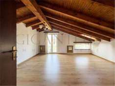 Foto Mansarda in Vendita, 4 Locali, 130 mq, Venegono Inferiore