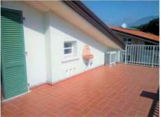 Foto Mansarda in vendita a Marina di Massa - Massa 55 mq  Rif: 1330854