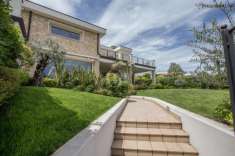 Foto Mansarda in vendita a Padenghe Sul Garda