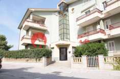 Foto Mansarda in vendita a Sant'Agata Di Militello