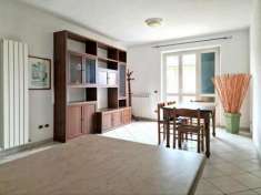 Foto MARINA DI MASSA, vendesi appartamento al primo piano di un fabbricato di recente costruzione con gradevole architettura. L'immobile  composto di sogg