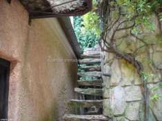 Foto MASSA, nel parco delle Alpi Apuane, a soli 20 min. dal mare e a circa 35 min. dalla vicina Forte dei  Marmi, vendesi villa di grandi dimensioni, circo