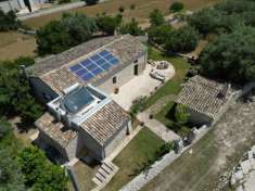 Foto Modica profumo di pietra e legno