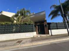 Foto MODUGNO(BA) ZONA CARABINIERI, ELEGANTE VILLA SU 3 LIVELLI