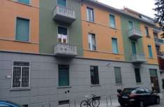 Foto Monolocale Milano v.degli Umiliati con balcone e cantina metro gialla S.DONATO