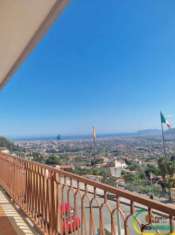 Foto Monreale, adiacenze piazza,vendesi 4 vani, buono stato, panoramico