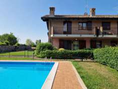 Foto MONTICHIARI VILLETTA DI TESTA IN RESIDENCE CON PISCINA