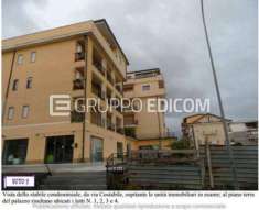 Foto Negozi, botteghe di 163 mq  in vendita a Lamezia Terme - Rif. 4509273
