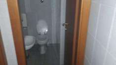 Foto Negozio in Vendita, 1 Locale, 150 mq, Ancona (Centro)