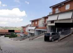 Foto Negozio in Vendita, 1 Locale, 158,4 mq, Montegranaro