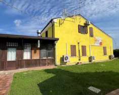 Foto Negozio in Vendita, 1 Locale, 357,96 mq, Mantova