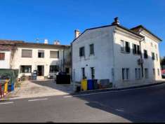 Foto Negozio in Vendita, 1 Locale, 390 mq, Crocetta del Montello (Cia