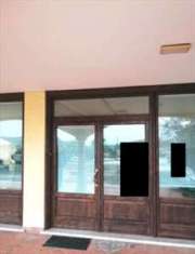 Foto Negozio in Vendita, 1 Locale, 55 mq, Manerba del Garda