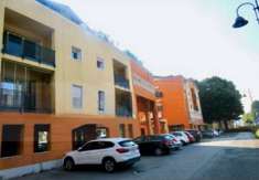 Foto Negozio in Vendita, 1 Locale, 61 mq, Chiampo