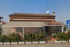 Foto Negozio in Vendita, 1 Locale, 67,32 mq, Santarcangelo di Romagna
