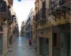 Foto Negozio in Vendita, 1 Locale, 70 mq, Marsala (Centro storico)