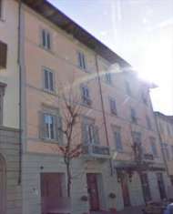 Foto Negozio in Vendita, 2 Locali, 71 mq, Pistoia