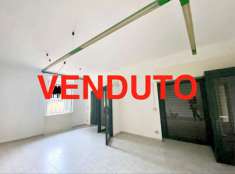 Foto Negozio in Vendita, 3 Locali, 100 mq, Carnate (Stazione)